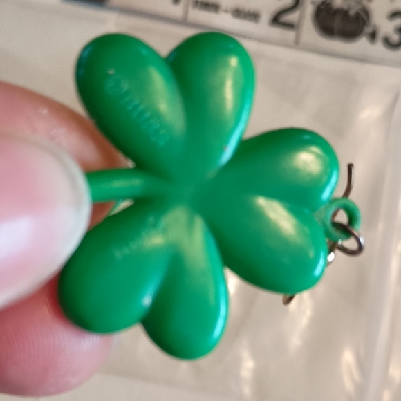 Russ Green Shamrock Earrings - Picture 2 of 2